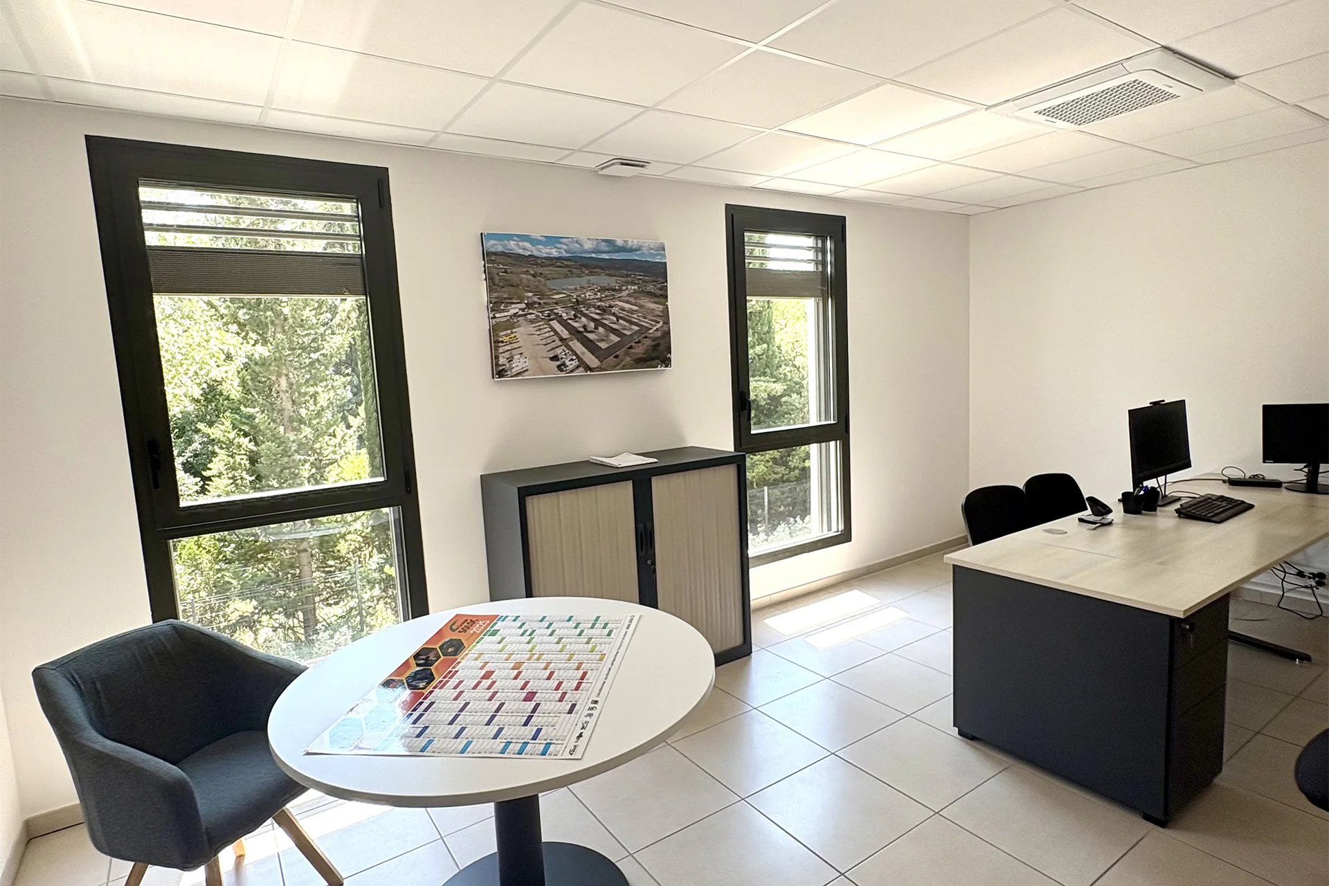 location bureau privatif APt