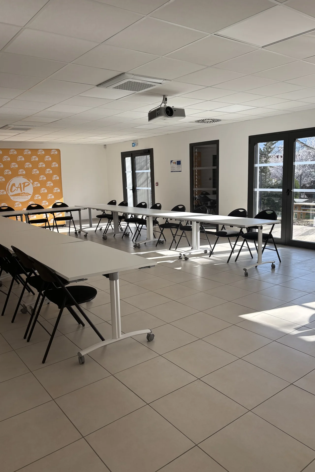 locaux-cap-luberon-10